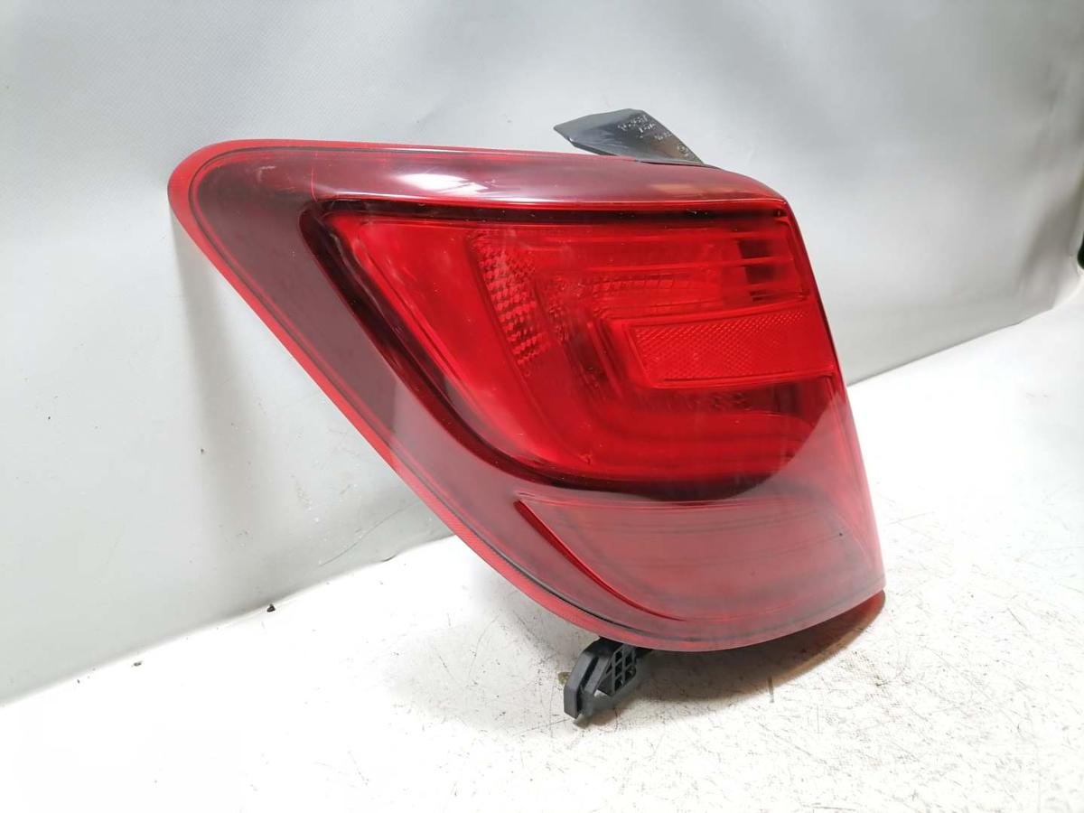 Toyota Yaris XP13 original R&uuml;cklicht R&uuml;ckleuchte Schlussleuchte links Facelift Bj.2016